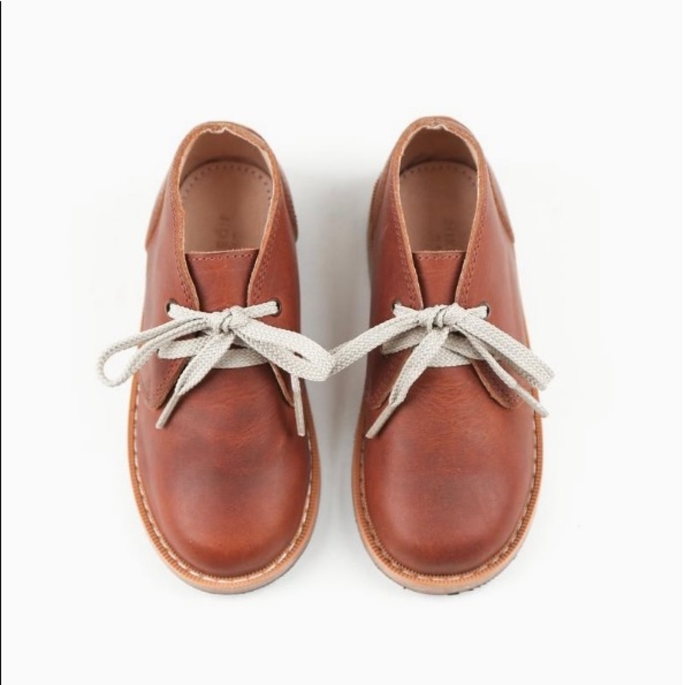 Mikoleon Chukkas Scout leather shoes